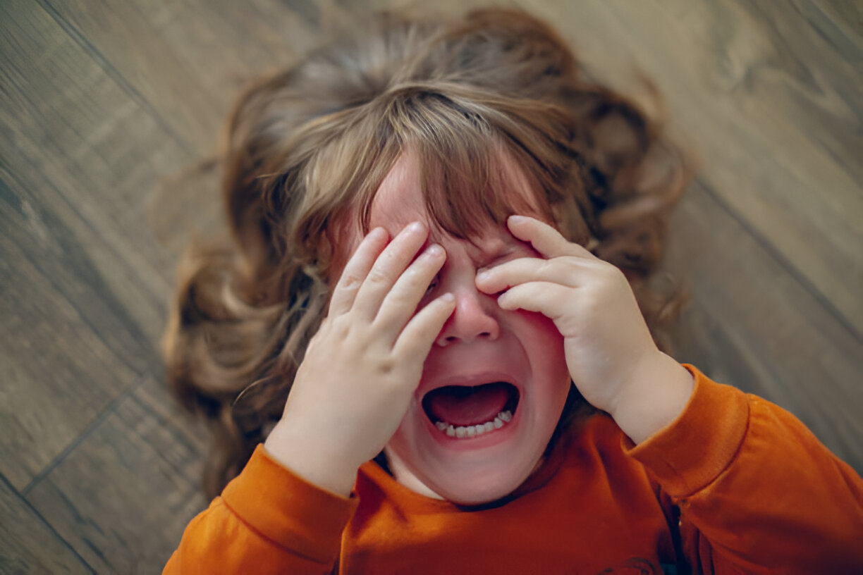 How to Deal with Children’s Tantrums: A Comprehensive Guide